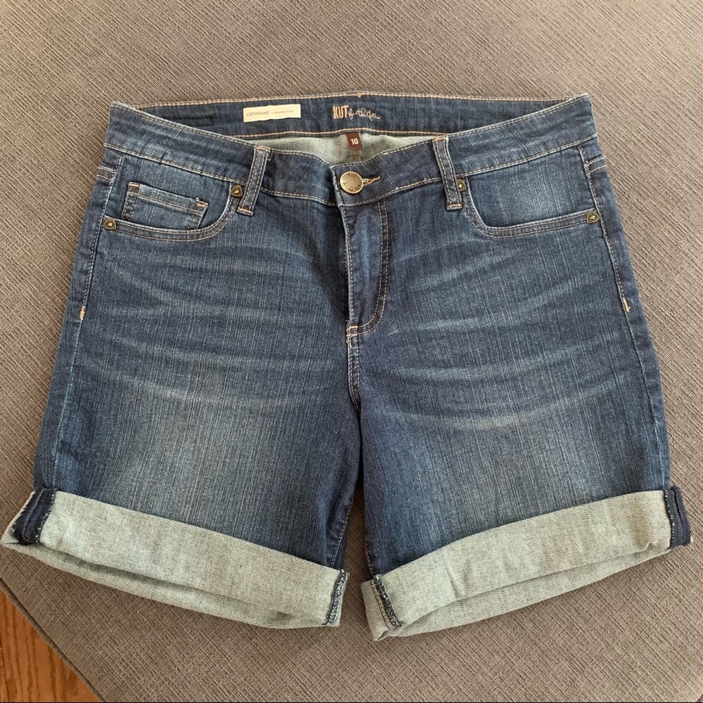 NWOT KUT FROM THE KLOTH Catherine Shorts Size 10